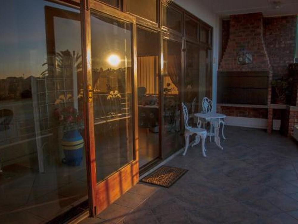 La Mer Guesthouse Port Elizabeth Kültér fotó