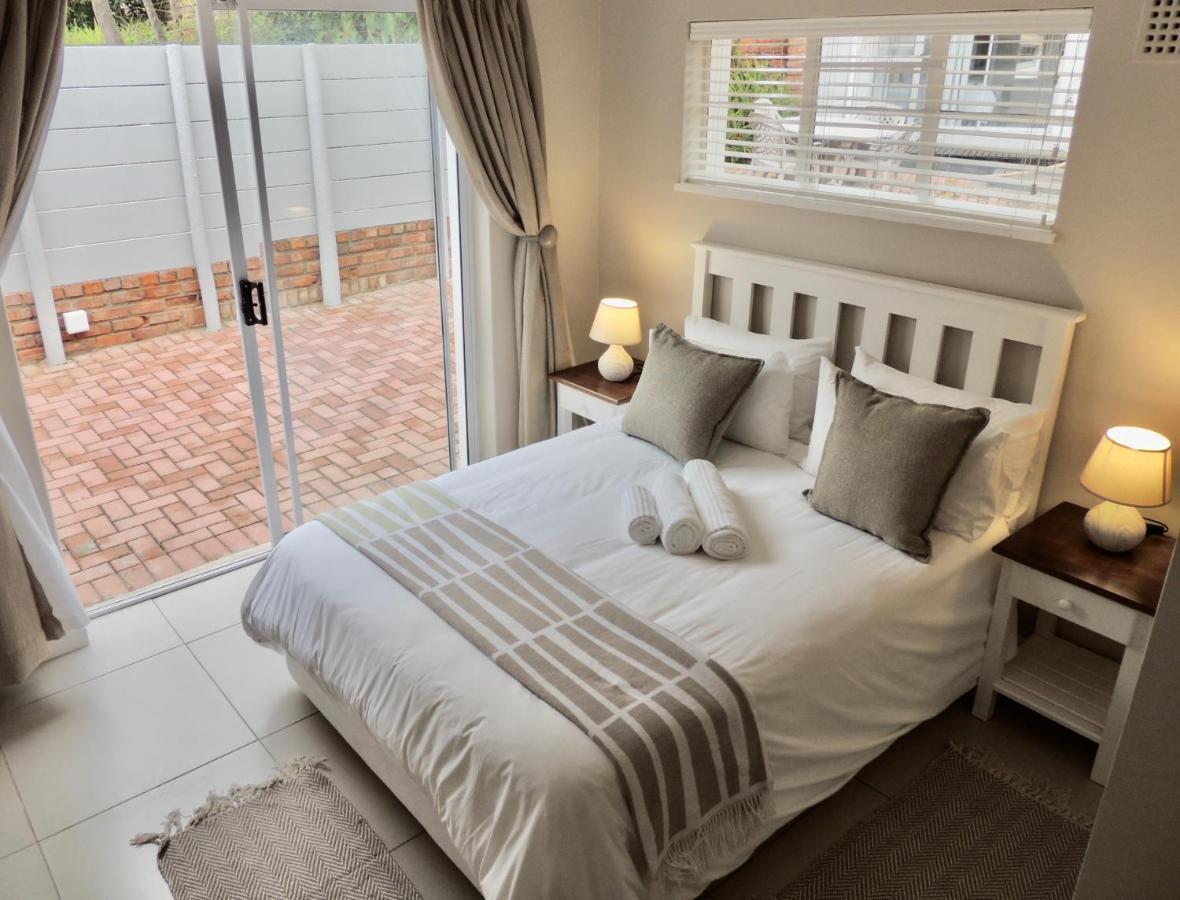 La Mer Guesthouse Port Elizabeth Kültér fotó